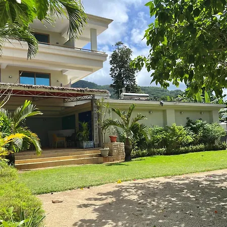 Crown Beach Hotel Seychelles