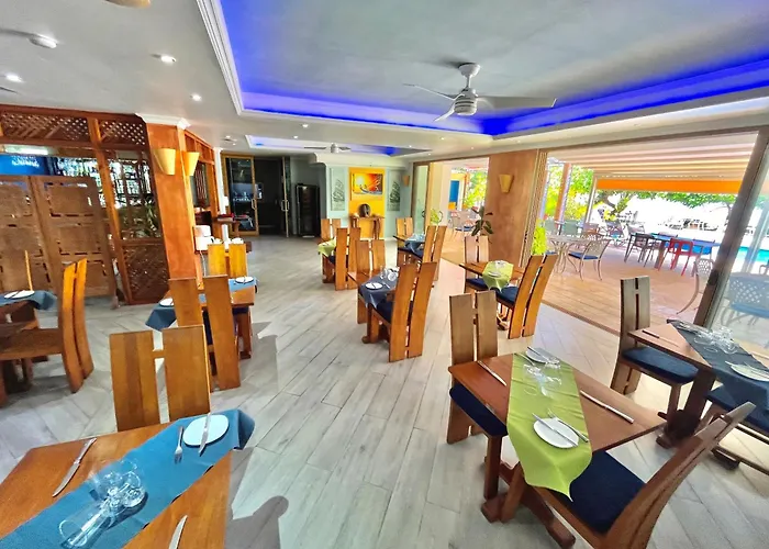 Crown Seychelles