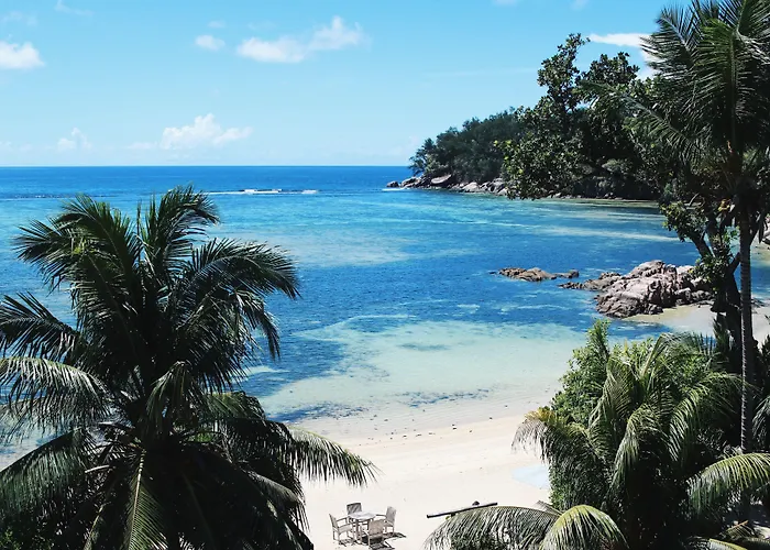 Crown Seychelles