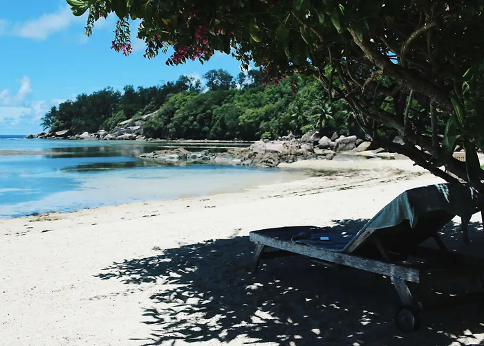 Crown Seychelles 4* Pointe Au Sel