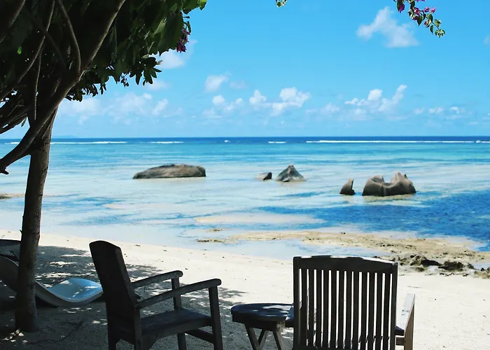 Crown Seychelles Hotel