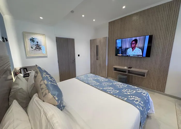 Crown Seychelles Hotel Pointe Au Sel