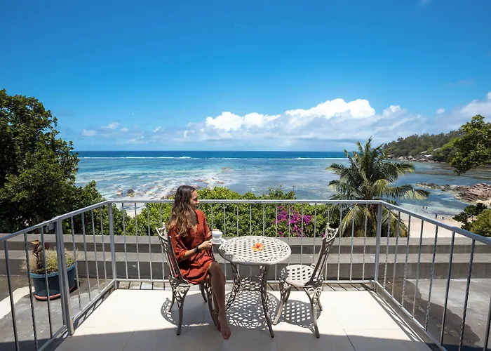 Crown Seychelles Hotel Pointe Au Sel
